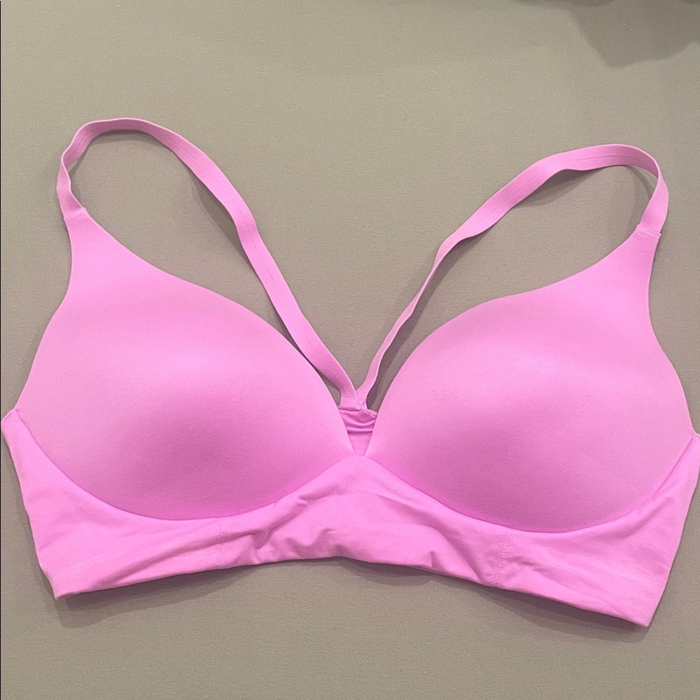 VS lightly lined plunge bra